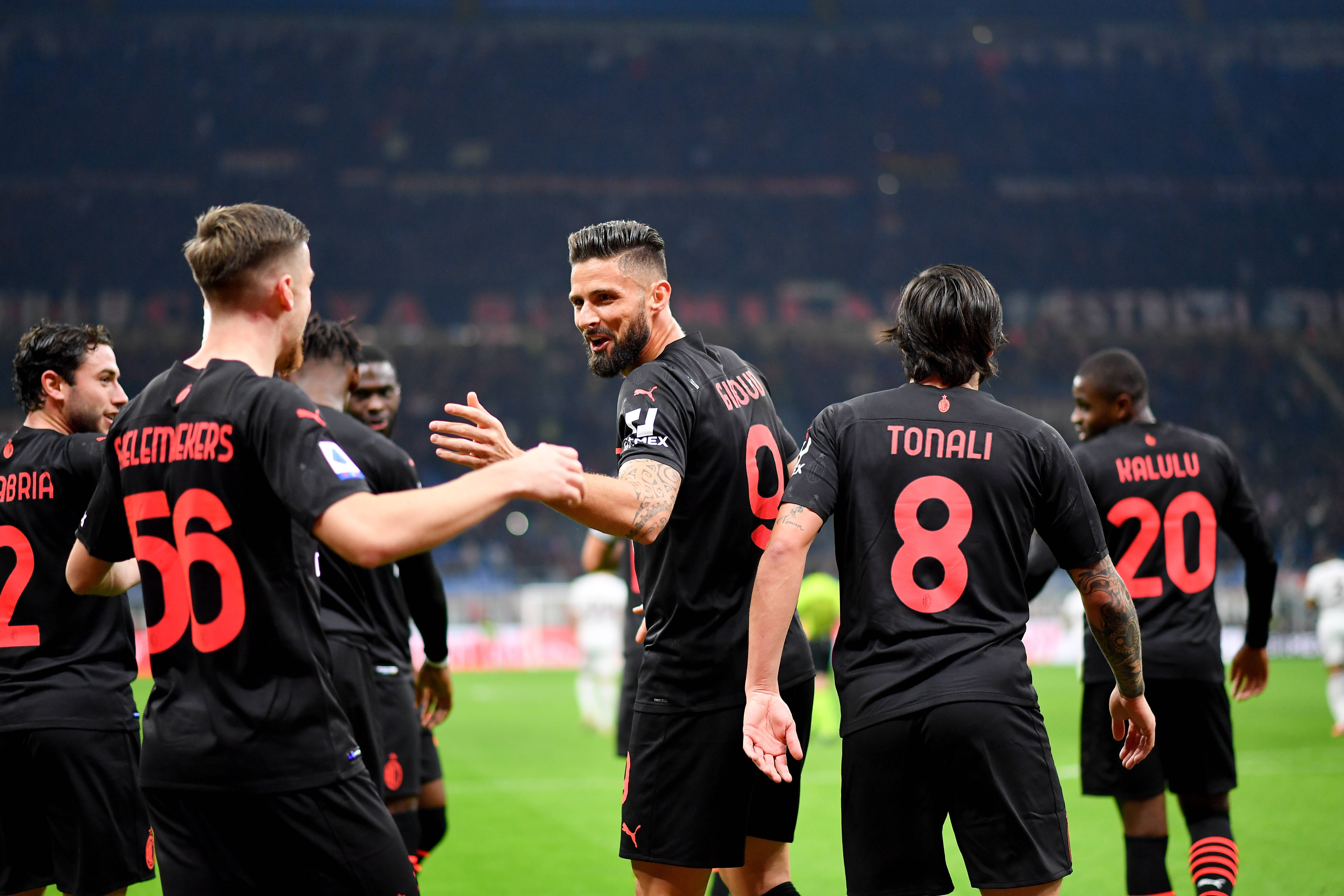 帕福斯1-0黄潜斩获队史欧冠首胜，卢卡森制胜，盖伊失单刀（帕福斯1-0力擒黄潜夺队史欧冠首胜，卢卡森建功，盖伊单刀打丢）