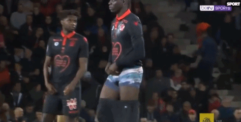 埃梅里：赢下比赛始终是球队目标，希望能一直保持今晚的状态（埃梅里：球队首要目标是赢球，盼延续今夜状态）