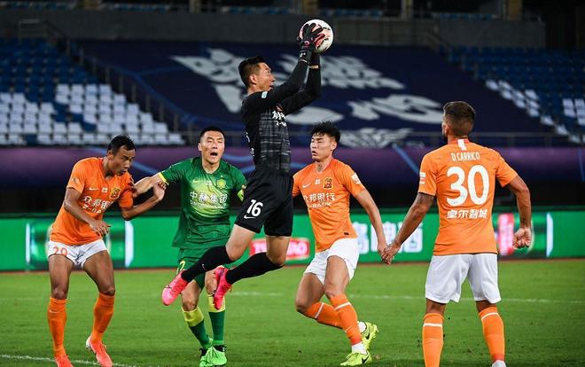 记者：埃利奥特可能回归利物浦，格伊预计不会在冬窗转会（记者称埃利奥特或重返利物浦，格伊预计冬窗留队）