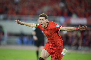 各联赛欧战积分排名：英超居首，意甲&西甲&德甲分列二到四位（欧战积分榜：英超领跑，意甲、西甲、德甲分居第2至第4位）