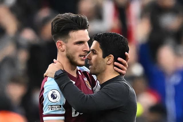 捷克主帅：普罗沃德因伤缺席，查卢佩克和马尔科维奇情况待定（捷克主帅：普罗沃德伤缺，查卢佩克与马尔科维奇待评估）