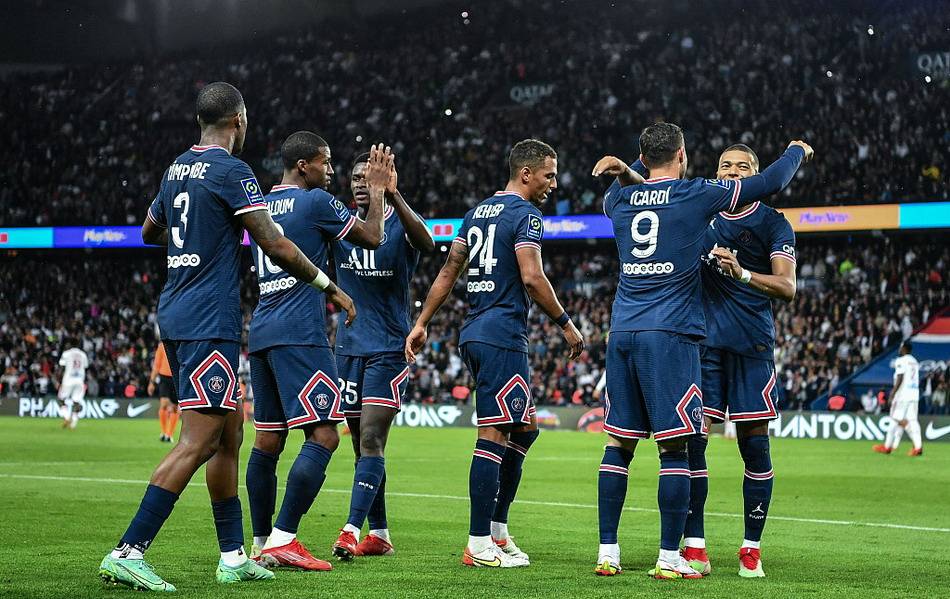 穆勒：卡尔的射术出众；温哥华的这段征程给我带来了情感收获（穆勒：卡尔射术精湛，温哥华之行让我情感满载）