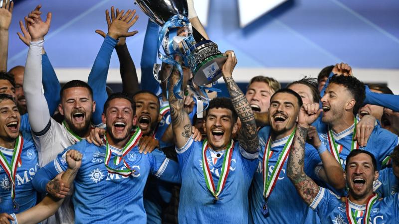 客战那不勒斯替补登场，科斯蒂奇达成尤文生涯100场里程碑（客场对阵那不勒斯替补登场，科斯蒂奇迎来尤文生涯第100场）